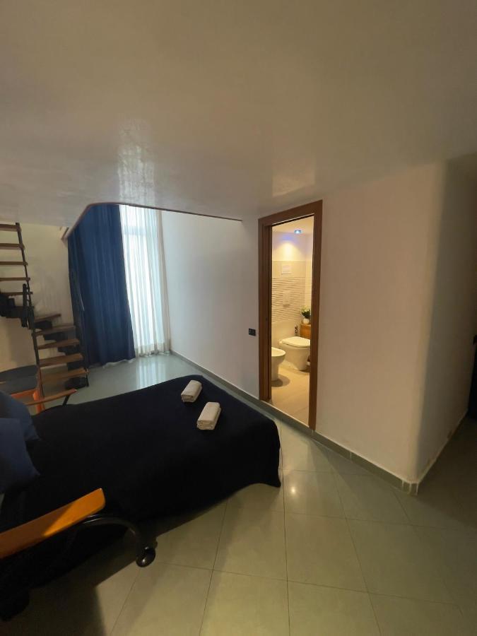 Nova Rooms Naples Luaran gambar